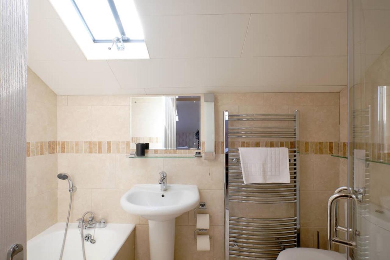 Grassington Lodge ภายนอก รูปภาพ